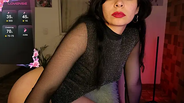 Snapshot of sexyladyy_ chatting on February 2025 08:06:01 AM sexyladyy online show from February 2025 08:06:01 AM