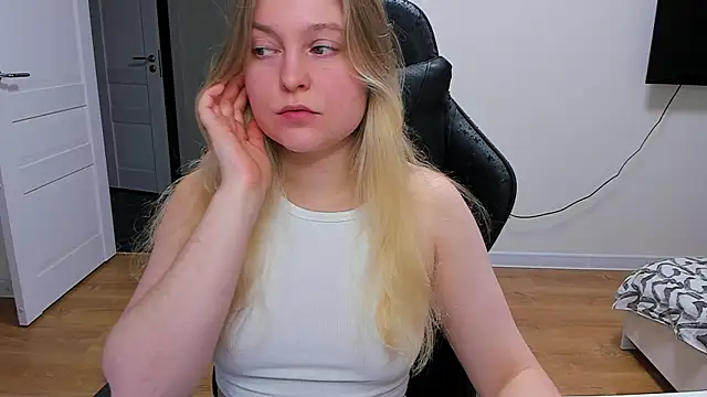 Snapshot of stacy_miracle chatting on March 2025 07:58:02 PM stacy miracle online show from March 2025 07:58:02 PM