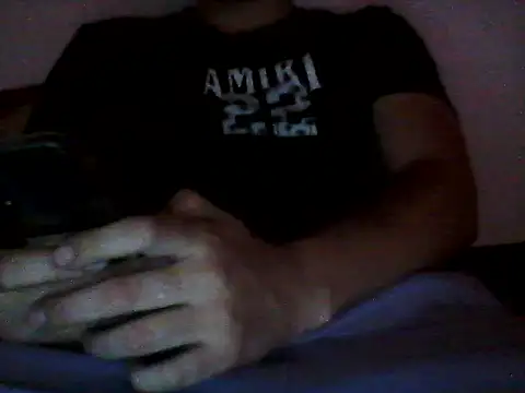 Snapshot of leon9705 chatting on April 2026 11:56:02 AM leon9705 online show from April 2026 11:56:02 AM