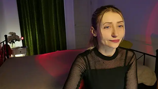ZoeGrant online show from May 2026 07:42:02 PM