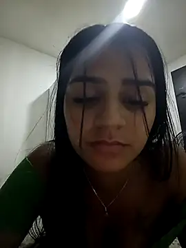 AnnRosse18 online show from December 2024 06:31:02 PM