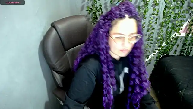 Snapshot of Violeta_hornny chatting on January 2025 08:43:02 PM Violeta hornny online show from January 2025 08:43:02 PM