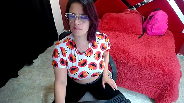Snapshot of Violeta_hornny chatting on March 2025 08:48:02 PM Violeta hornny online show from March 2025 08:48:02 PM