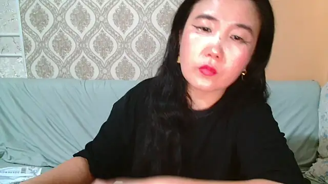 Snapshot of Bet_Lu chatting on February 2025 12:19:01 PM Bet Lu online show from February 2025 12:19:01 PM