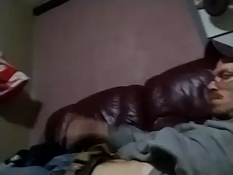 Yourtoy429 online show from October 2025 11:48:02 PM