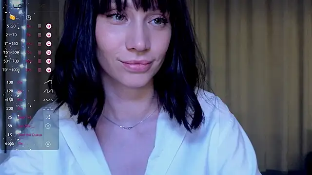 Snapshot of Alice_Wonders chatting on February 2026 07:23:01 PM Alice Wonders online show from February 2026 07:23:01 PM