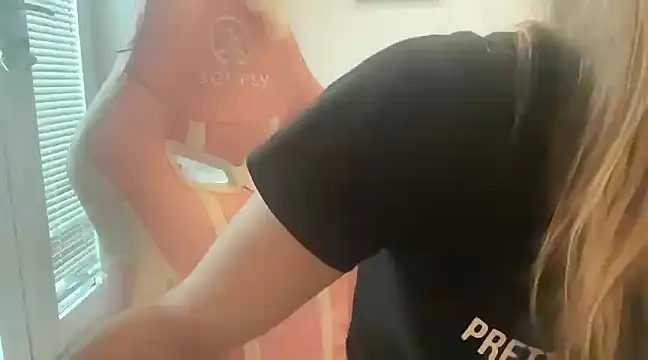 Lillymariee online show from February 2025 02:54:02 PM