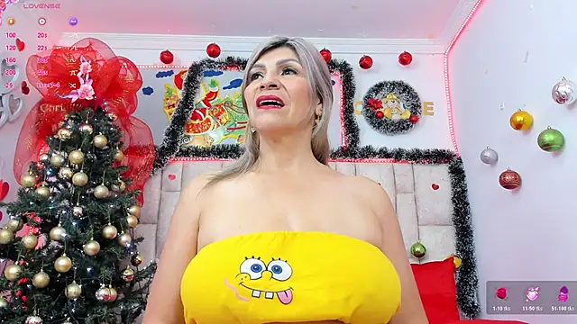 Snapshot of Celeste_Lincon chatting on December 2025 01:02:02 AM Celeste Lincon online show from December 2025 01:02:02 AM