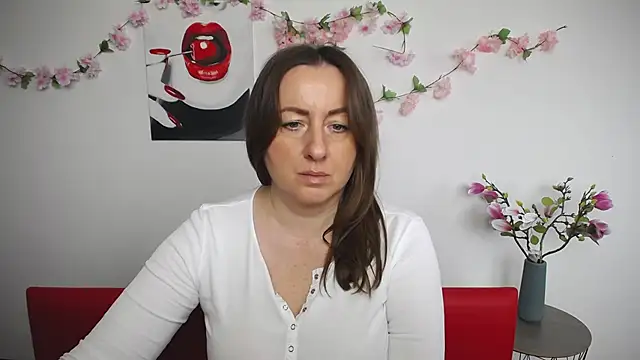 Abby Taylorr online show from November 2025 07:30:01 AM