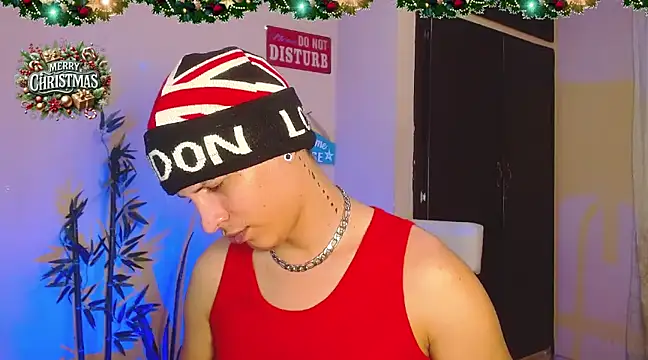 Snapshot of DavidNeill chatting on December 2024 08:38:02 PM DavidNeill online show from December 2024 08:38:02 PM