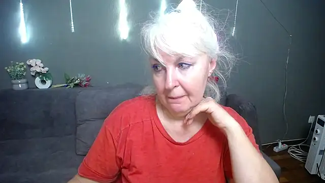 BlondyLeeBest online show from May 2026 06:35:02 PM