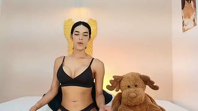 salome Collins 1 online show from April 2026 11:47:02 PM