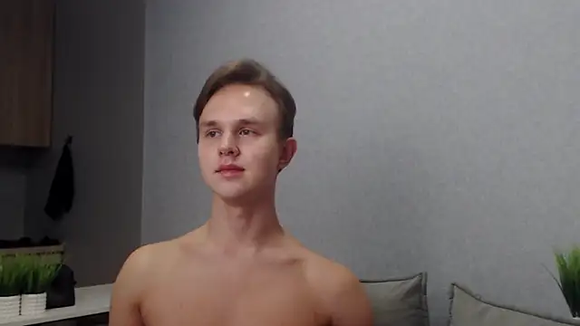 MartinMendez online show from November 2025 07:32:02 PM