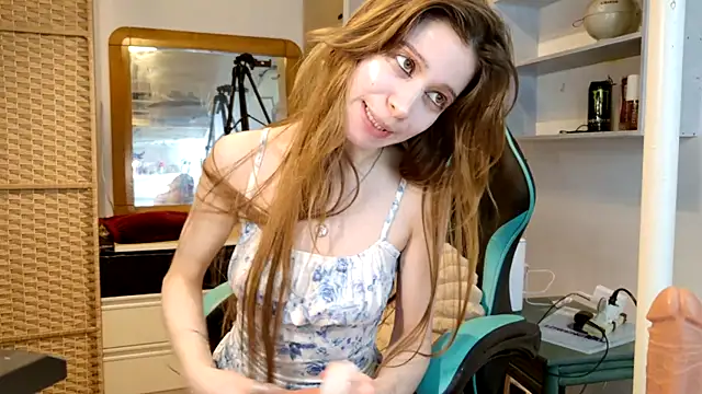 Miaelis online show from April 2026 04:09:01 PM