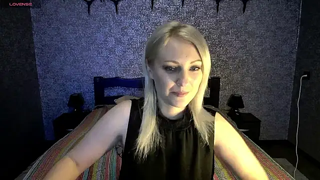 Snapshot of annagreeneyess chatting on April 2026 12:29:02 PM annagreeneyess online show from April 2026 12:29:02 PM