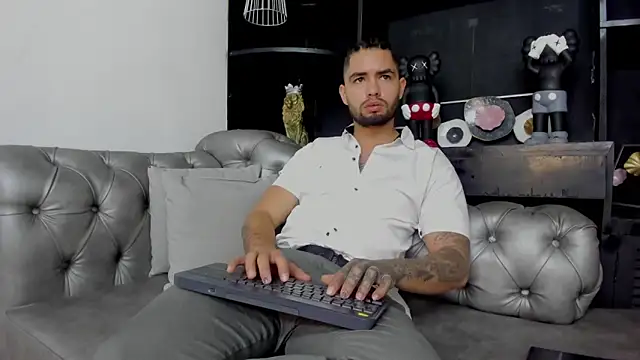 matteosantos online show from March 2025 11:53:01 AM