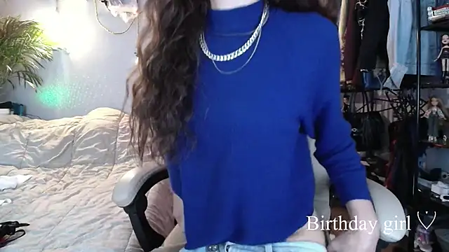 NicoleCortez online show from December 2025 10:37:02 PM