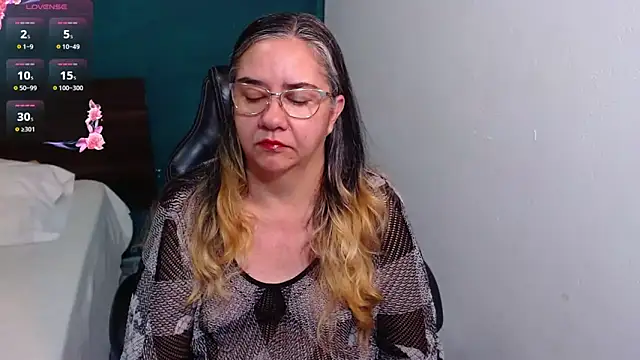 scaelettdubois online show from November 2025 02:26:01 AM