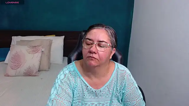 scaelettdubois online show from February 2026 03:13:01 AM