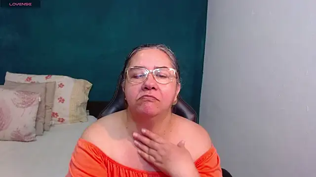 scaelettdubois online show from May 2026 01:57:01 AM