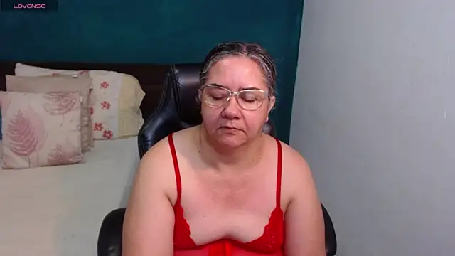 scaelettdubois online show from June 2026 10:23:02 PM