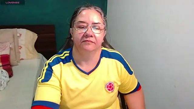 scaelettdubois online show from June 2026 02:43:02 AM