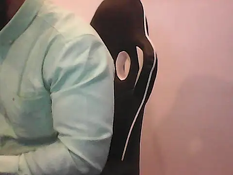 Kalel17073 online show from June 2026 05:44:02 PM