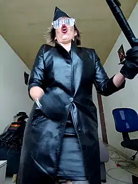 sexymarilyncolombia online show from October 2025 01:07:01 PM