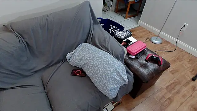 EmoDream1998 online show from February 2025 05:04:02 PM