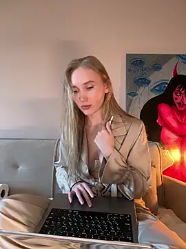 MariaTull online show from June 2026 04:46:02 PM