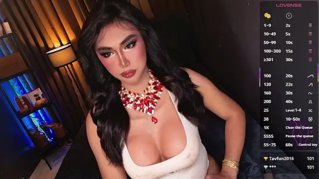 Snapshot of SexGoddess_Celine chatting on October 2025 01:43:02 PM SexGoddess Celine online show from October 2025 01:43:02 PM