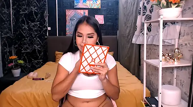 Snapshot of QueenOfStrip chatting on January 2025 07:56:02 PM QueenOfStrip online show from January 2025 07:56:02 PM