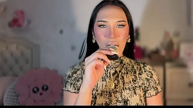 Ts glamxxxx online show from September 2025 12:38:02 PM