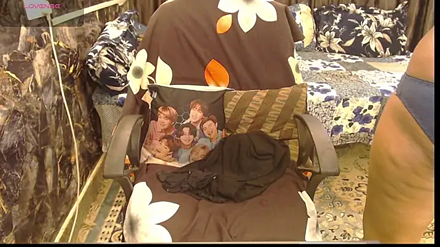 Snapshot of sexyrihana1 chatting on October 2025 07:32:01 AM sexyrihana1 online show from October 2025 07:32:01 AM