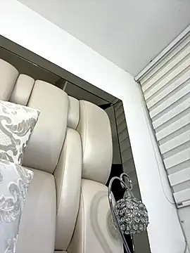 Snapshot of ALISSON_FOXXX1 chatting on November 2025 08:19:01 PM ALISSON FOXXX1 online show from November 2025 08:19:01 PM