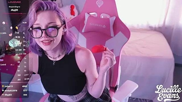 lucille evans online show from November 2025 04:35:02 AM