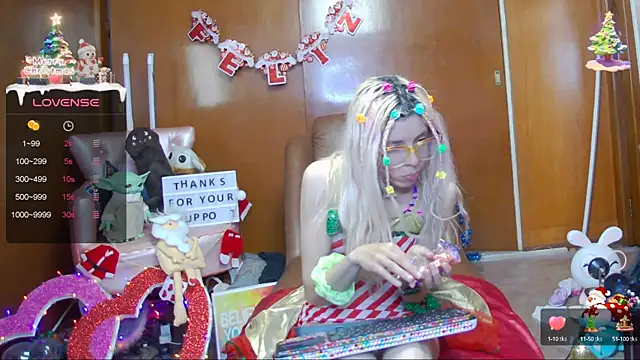 Snapshot of Skinygirl chatting on December 2024 11:03:02 PM Skinygirl online show from December 2024 11:03:02 PM