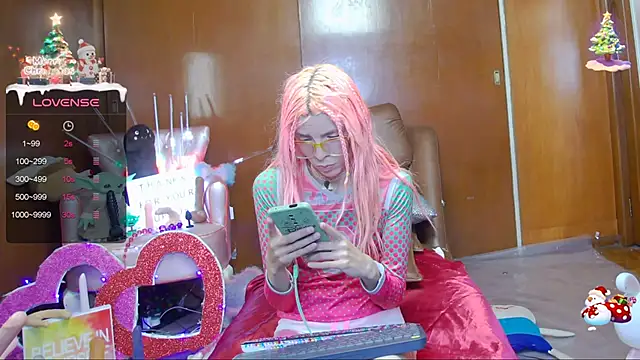 Snapshot of Skinygirl chatting on January 2025 12:09:01 AM Skinygirl online show from January 2025 12:09:01 AM