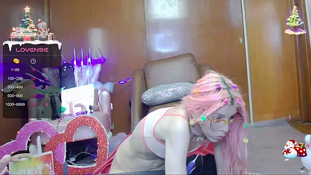 Snapshot of Skinygirl chatting on January 2025 03:36:02 AM Skinygirl online show from January 2025 03:36:02 AM