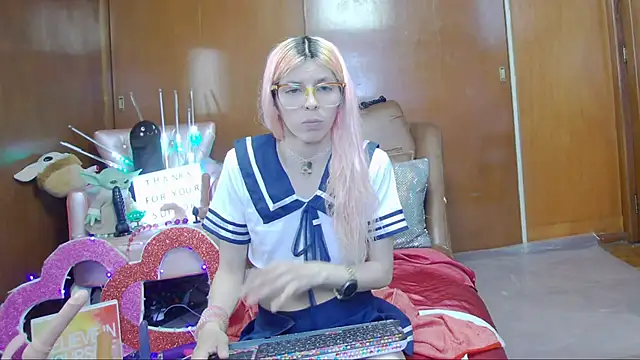 Snapshot of Skinygirl chatting on March 2025 12:48:02 AM Skinygirl online show from March 2025 12:48:02 AM