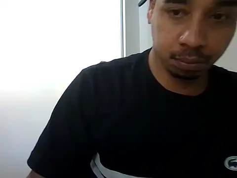 Juninho10c online show from November 2025 12:15:01 PM