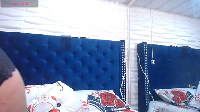 SalmaTits online show from June 2026 01:48:02 PM