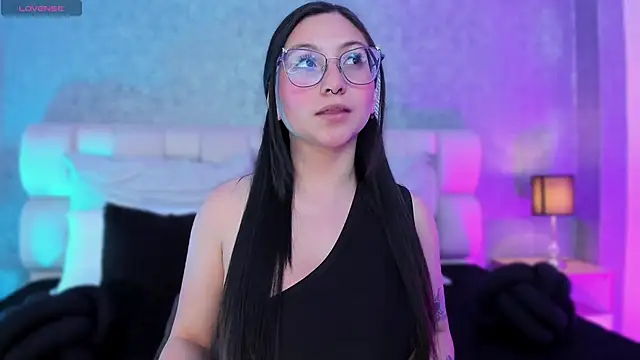 lucy neil online show from January 2025 11:11:01 PM