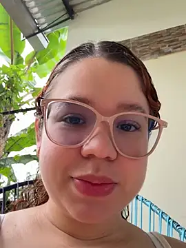 Lucyklein2022 online show from June 2026 03:00:02 PM