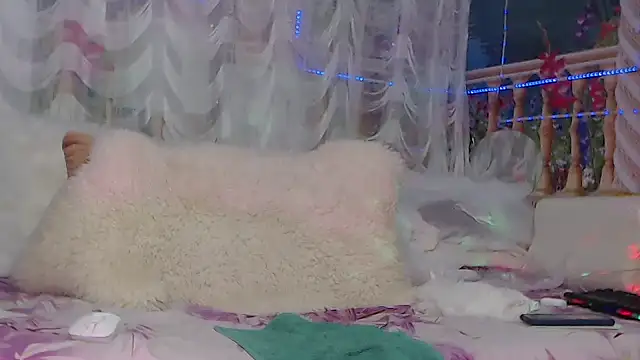 Snapshot of NightOrhideya chatting on February 2025 09:02:01 AM NightOrhideya online show from February 2025 09:02:01 AM