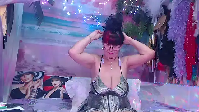 Snapshot of NightOrhideya chatting on September 2025 12:08:02 PM NightOrhideya online show from September 2025 12:08:02 PM