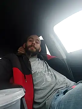 Snapshot of JohnnyFaster chatting on November 2025 01:40:01 PM JohnnyFaster online show from November 2025 01:40:01 PM