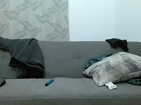 Snapshot of tuyo1995 chatting on October 2025 12:34:02 PM tuyo1995 online show from October 2025 12:34:02 PM