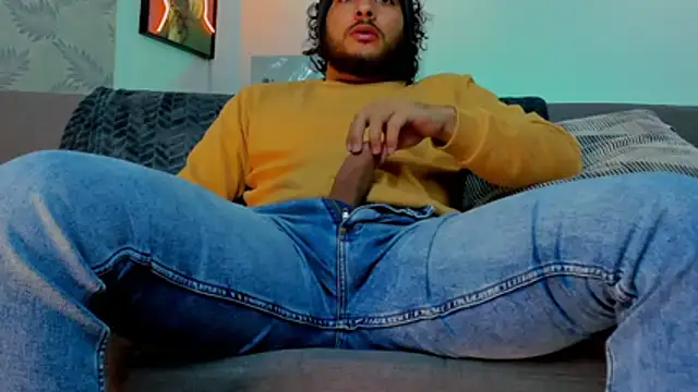 Snapshot of tuyo1995 chatting on October 2025 12:34:02 PM tuyo1995 online show from October 2025 12:34:02 PM