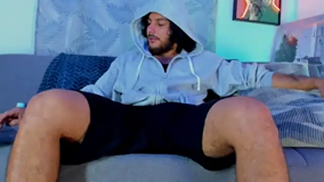 Snapshot of tuyo1995 chatting on October 2025 10:58:02 PM tuyo1995 online show from October 2025 10:58:02 PM